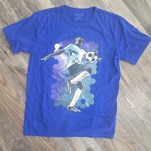 Boy's Childrens Place Blue Soccer Graphic Short Sleeve Tee Size: Large (10/12)
